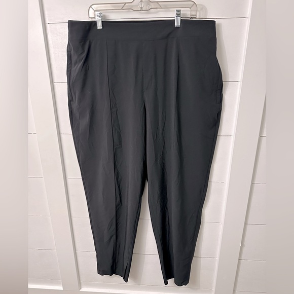 Athleta Pants - Athleta black stretch high waist pull on woman’s plus size pant. 18